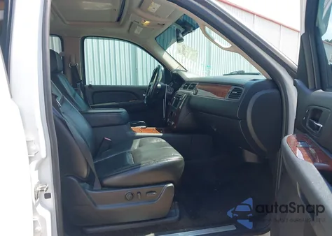 2007 Chevrolet Avalanche 1500 Ltz z USA, uszkodzony, nr VIN 3GNEC12047G244246